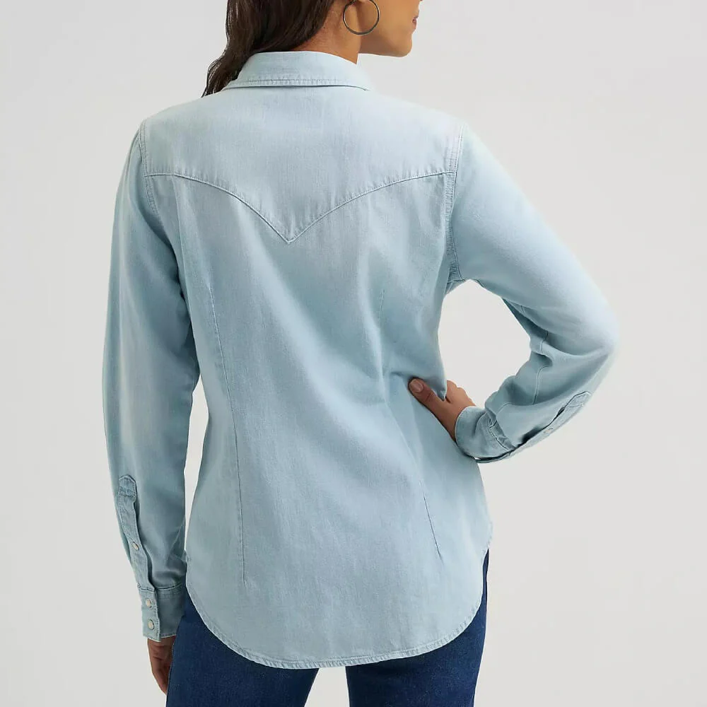 Wrangler Womens Vintage-Fit Denim Western Snap Shirt - 112373722 - Image 2