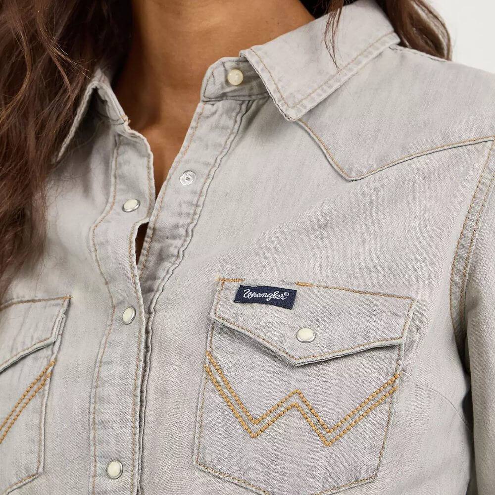 Wrangler Womens Long Sleeve W Pocket Stitching Western Pearl Snap Shirt Grey Denim - LW3961D - Image 3