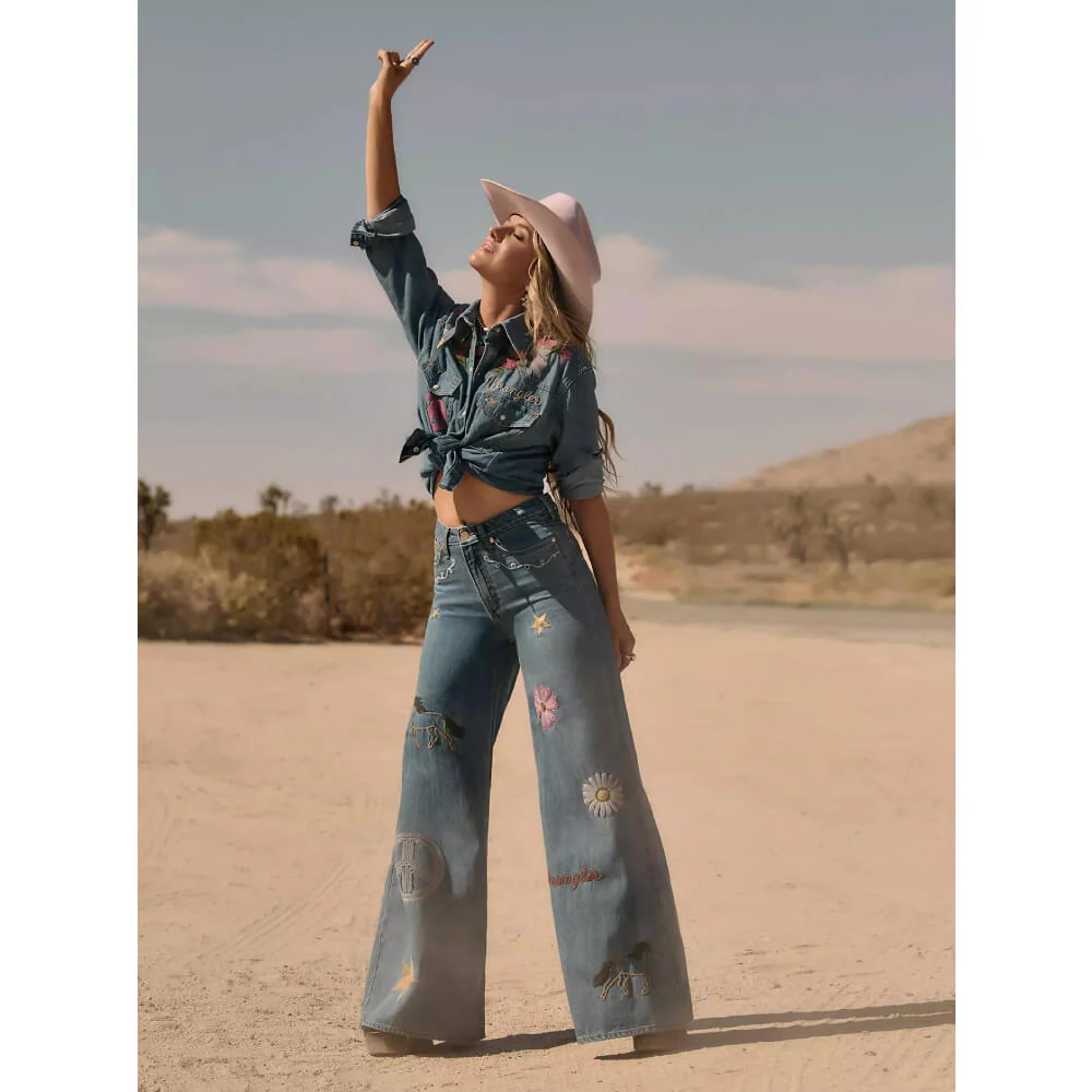 Wrangler x Lainey Wilson Womens Embroidered Cheeky Wide Leg Jeans Mid Wash - 112375654